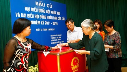 Phát huy vai trò của người dân trong bầu cử Đại biểu Quốc hội và Đại biểu Hội đồng nhân dân các cấp. (17/02/2016)